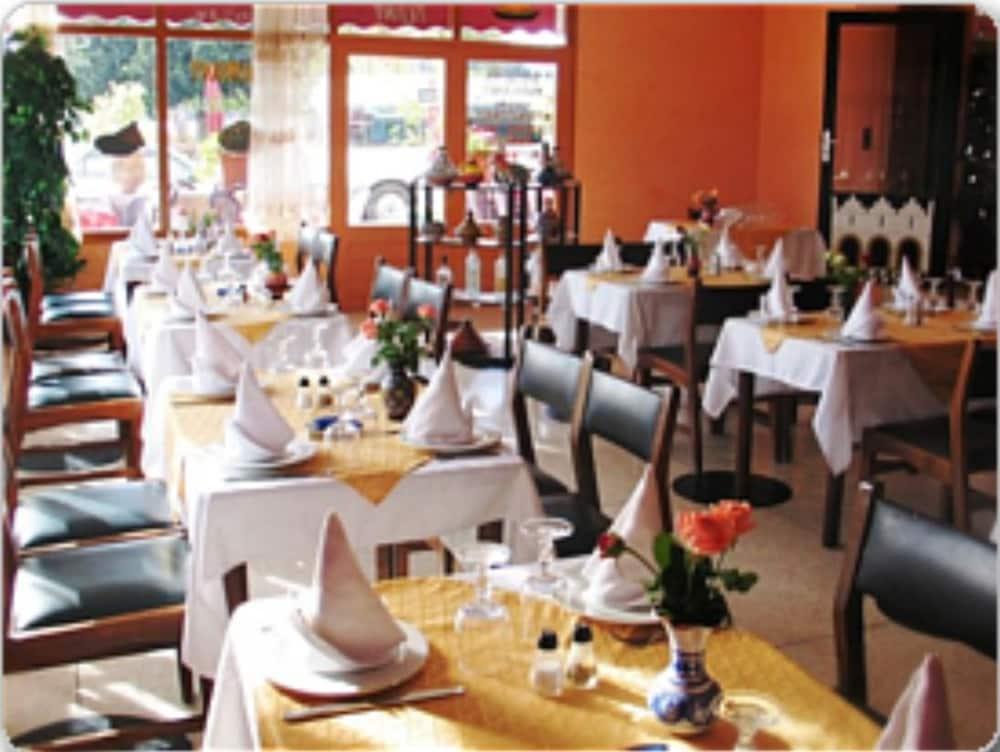 Hotel Les Palmiers Agadir Bagian luar foto